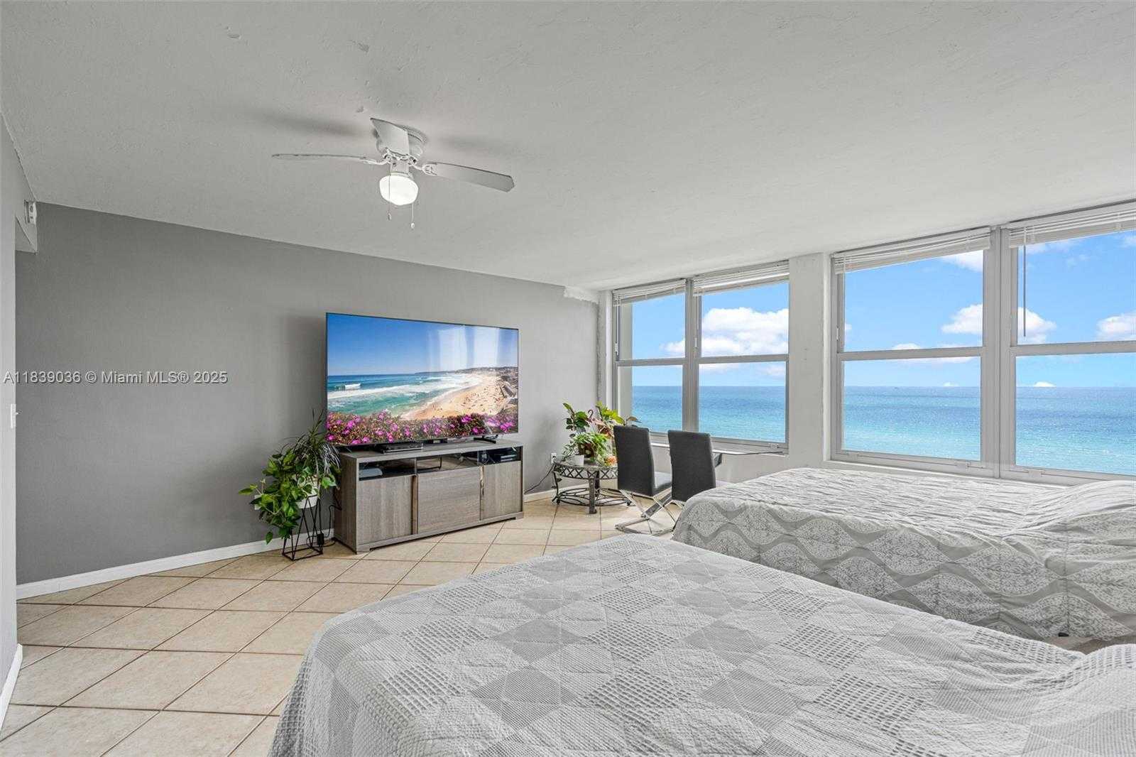 Small Image of 2899 COLLINS AVE #931, Miami Beach Number 8