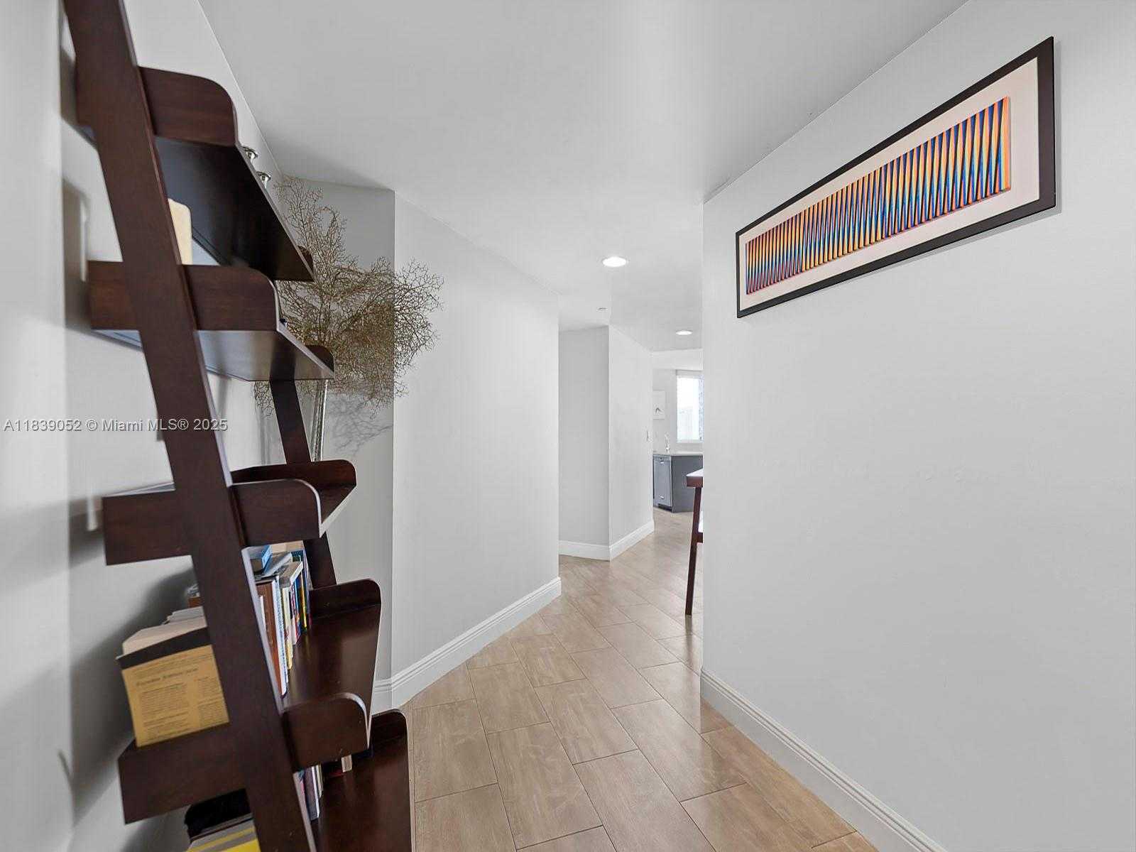 Small Image of 500 BRICKELL AVE #2501, Miami Number 26