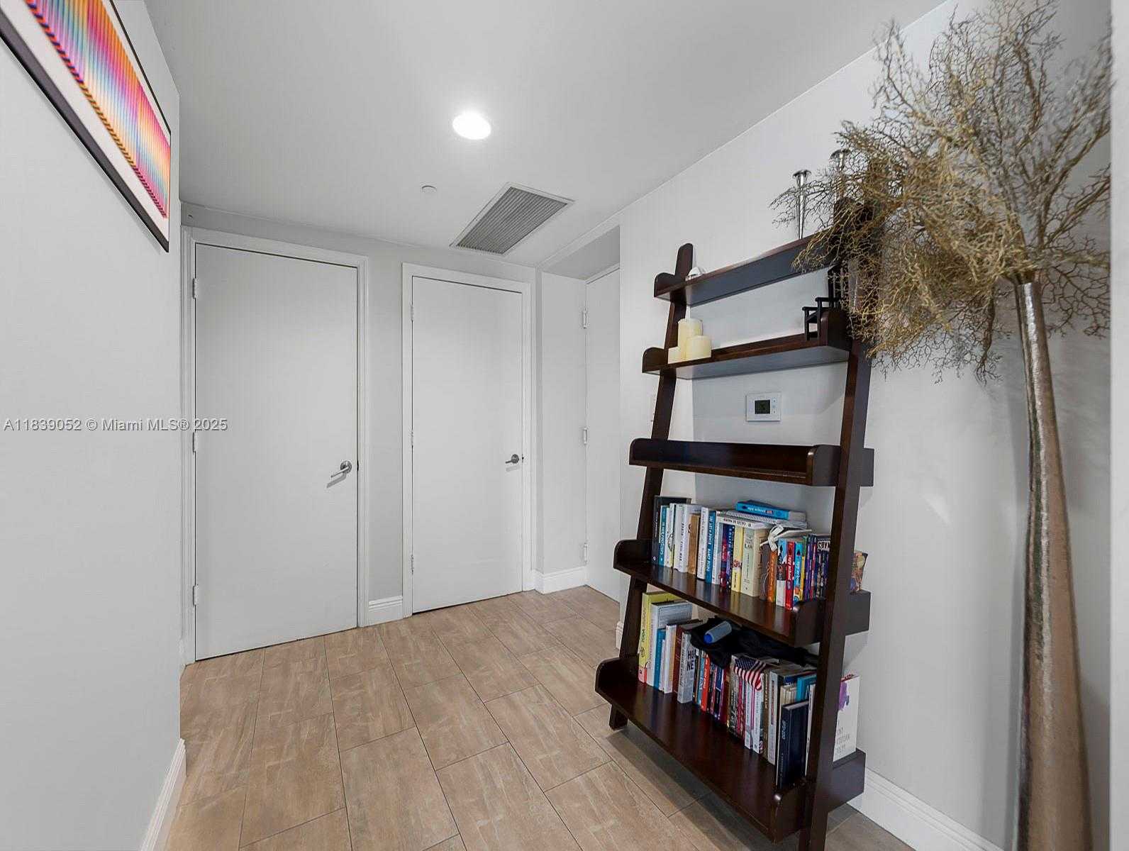 Small Image of 500 BRICKELL AVE #2501, Miami Number 48