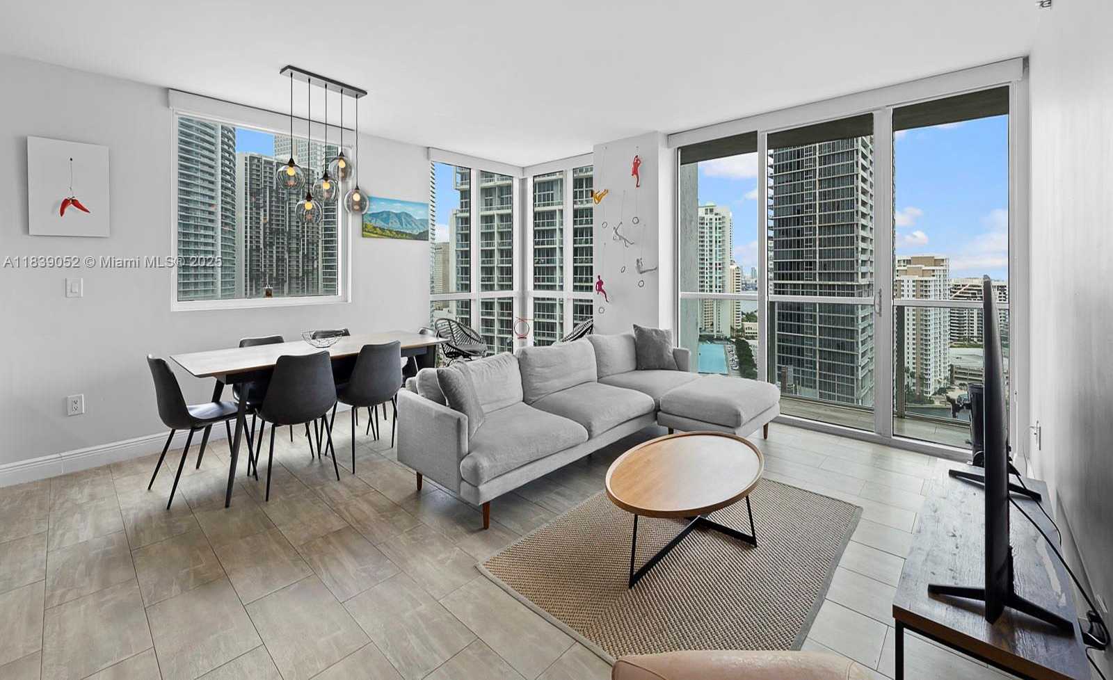 Small Image of 500 BRICKELL AVE #2501, Miami Number 6