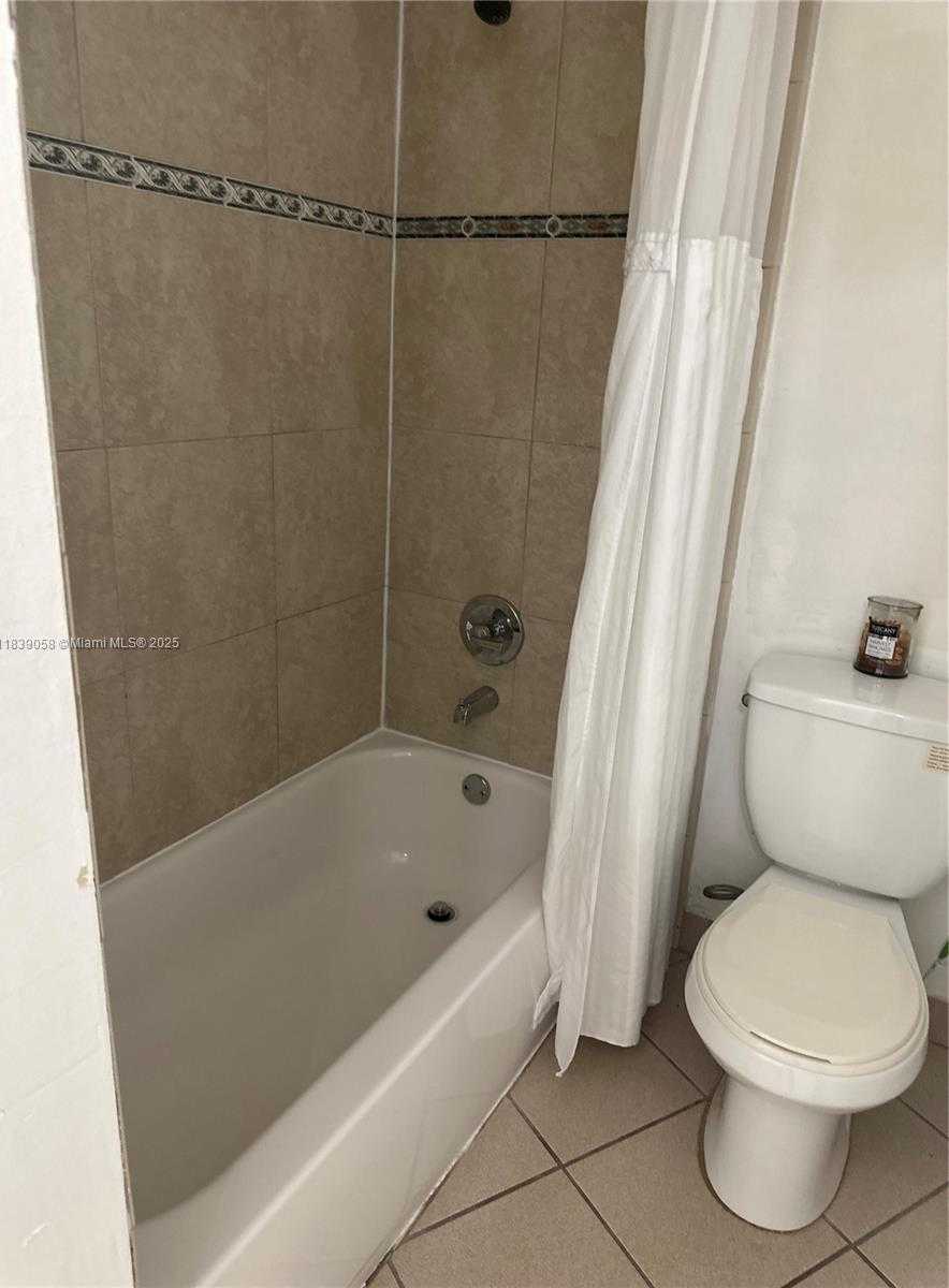 Small Image of 15481 SOUTH WEST 81ST CIR LN #712, Miami Number 12