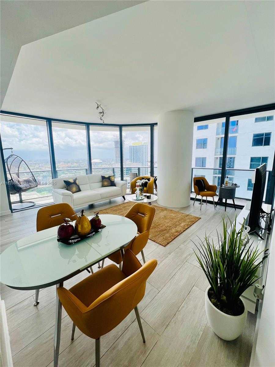 Small Image of 55 SOUTH WEST 9TH ST #3308, Miami Number 4