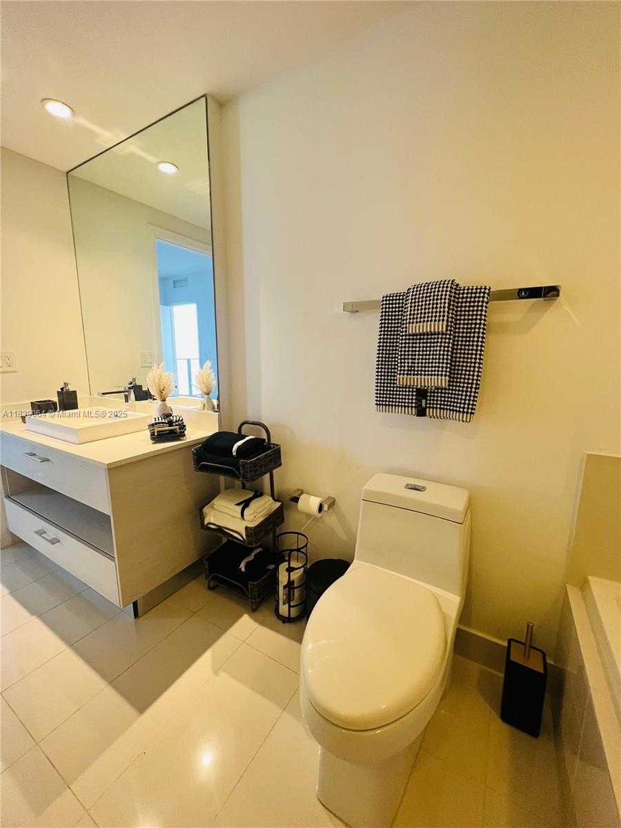 Small Image of 55 SOUTH WEST 9TH ST #3308, Miami Number 7