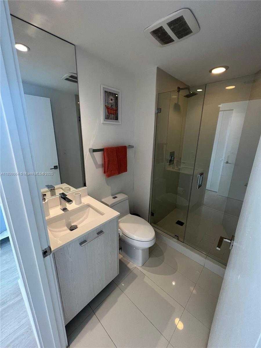 Small Image of 55 SOUTH WEST 9TH ST #3308, Miami Number 8