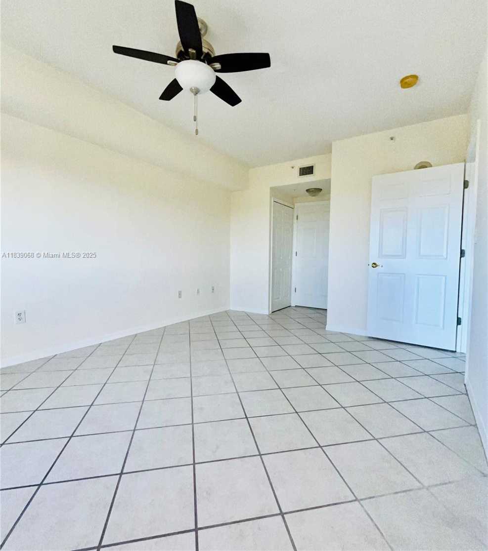 Small Image of 3500 CORAL WAY #913, Miami Number 15
