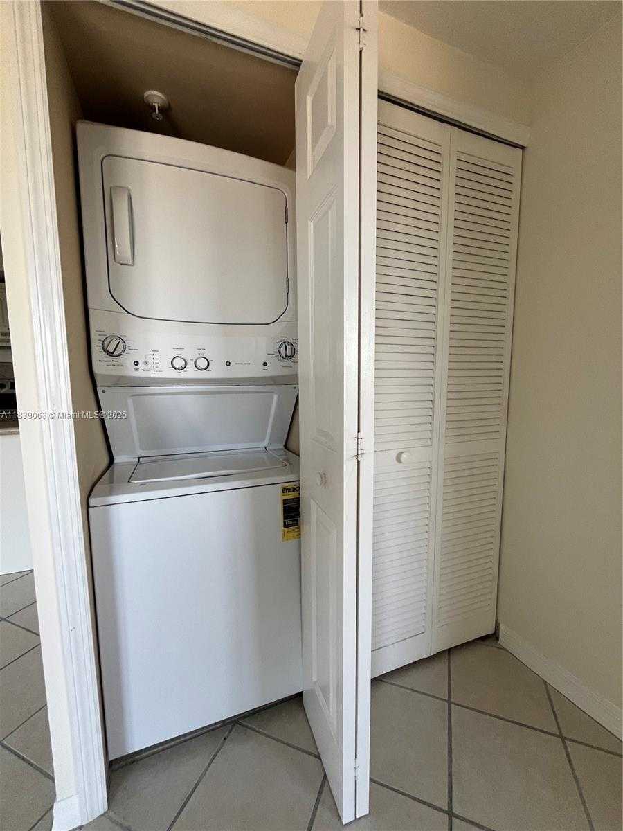 Small Image of 3500 CORAL WAY #913, Miami Number 17