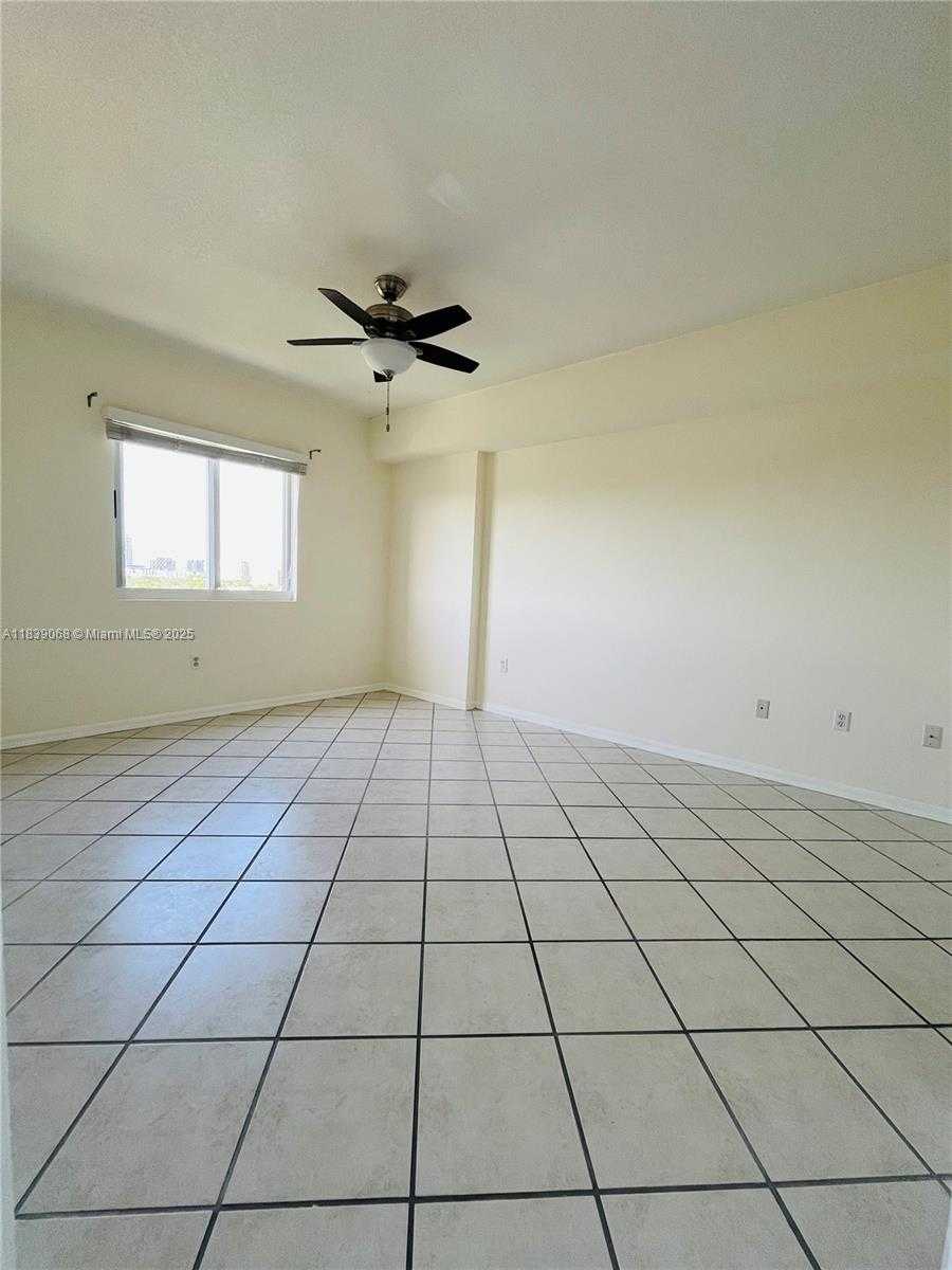 Small Image of 3500 CORAL WAY #913, Miami Number 18