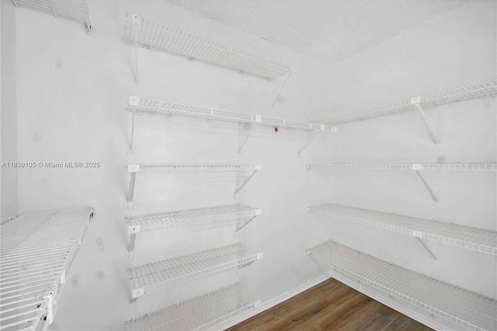 Small Image of 3850 OAKS CLUBHOUSE DR #307, Pompano Beach Number 28
