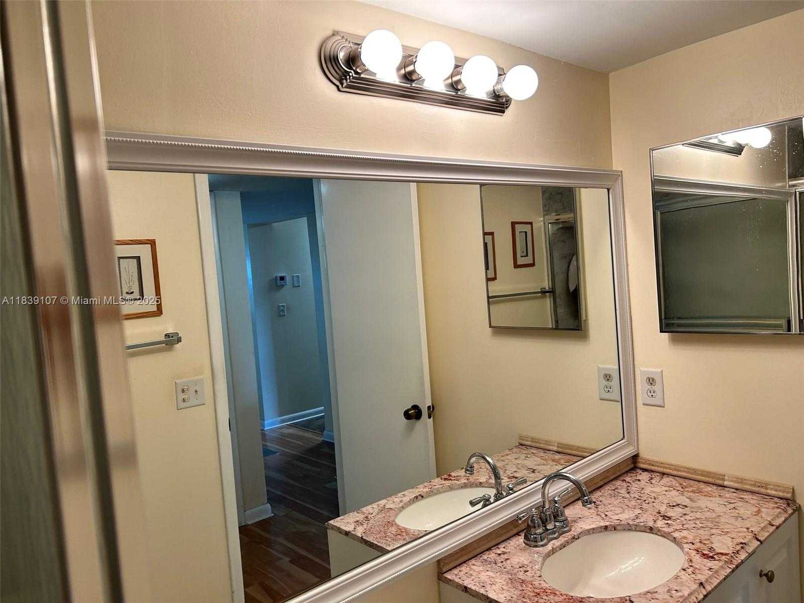 Small Image of 371 SOUTH HOLLYBROOK DR #308, Pembroke Pines Number 38