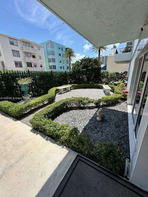 Small Image of 720 COLLINS AVE #310, Miami Beach Number 7