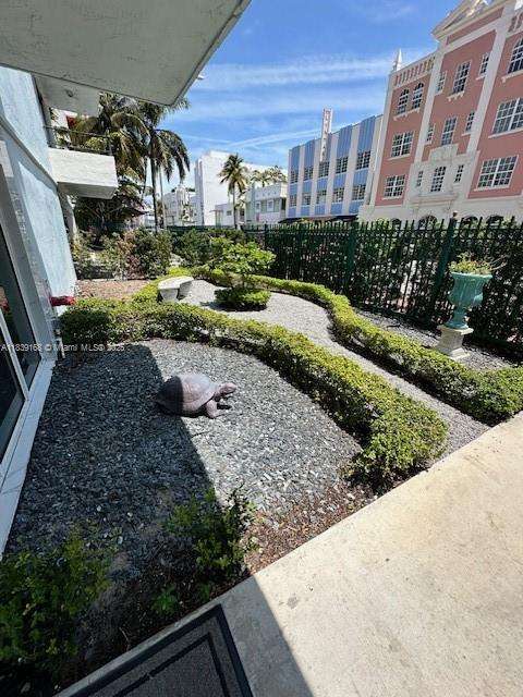 Small Image of 720 COLLINS AVE #310, Miami Beach Number 8