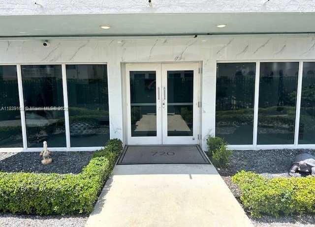 Small Image of 720 COLLINS AVE #310, Miami Beach Number 9