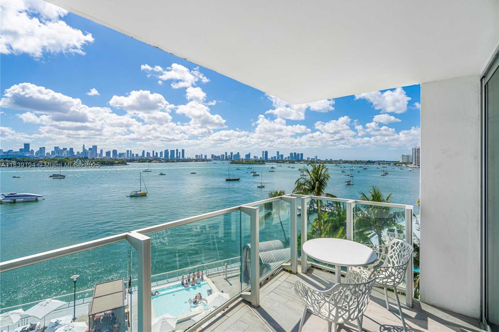 Small Image of 1100 WEST AVE #616, Miami Beach Number 2