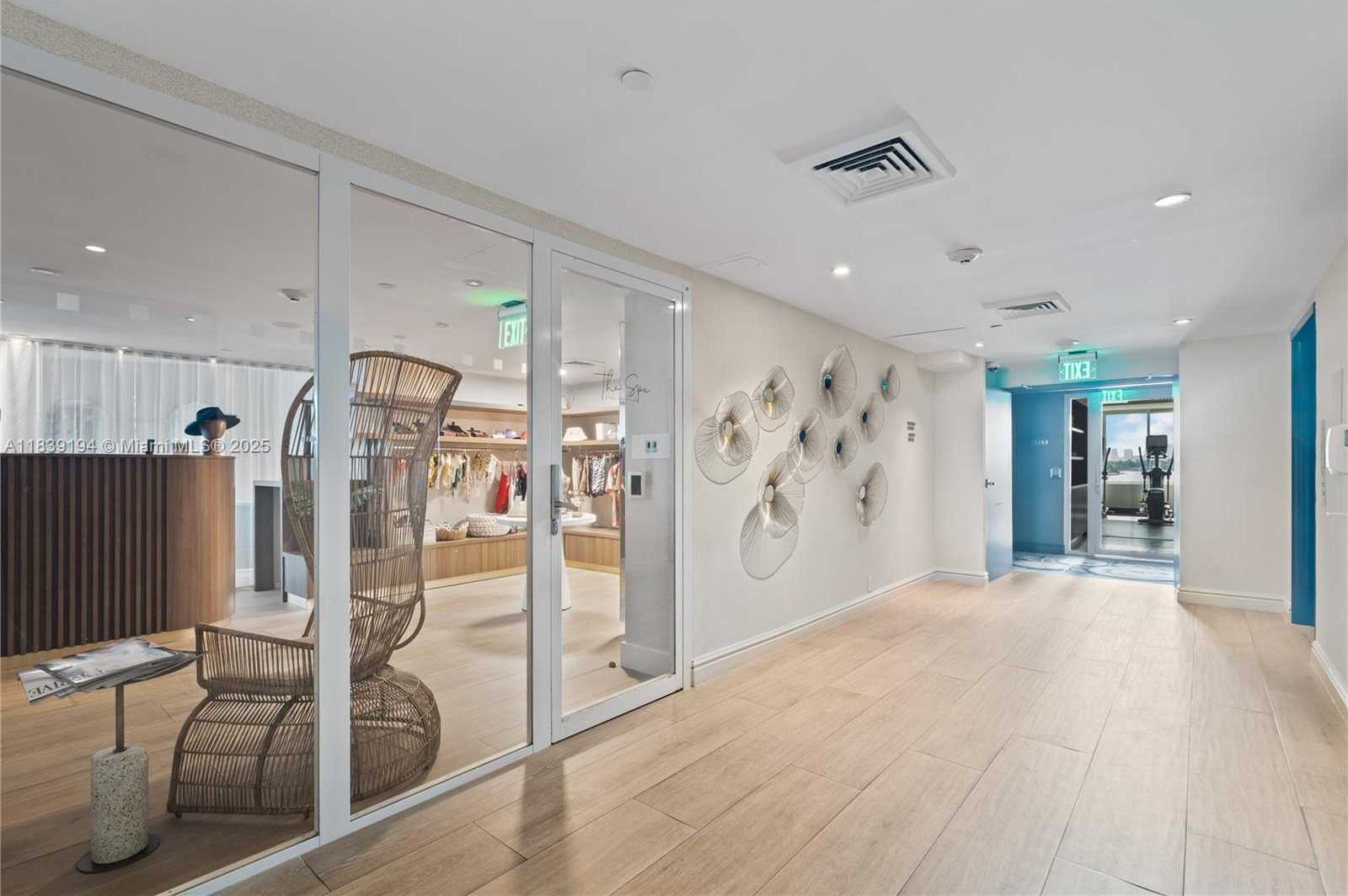 Small Image of 1100 WEST AVE #616, Miami Beach Number 23