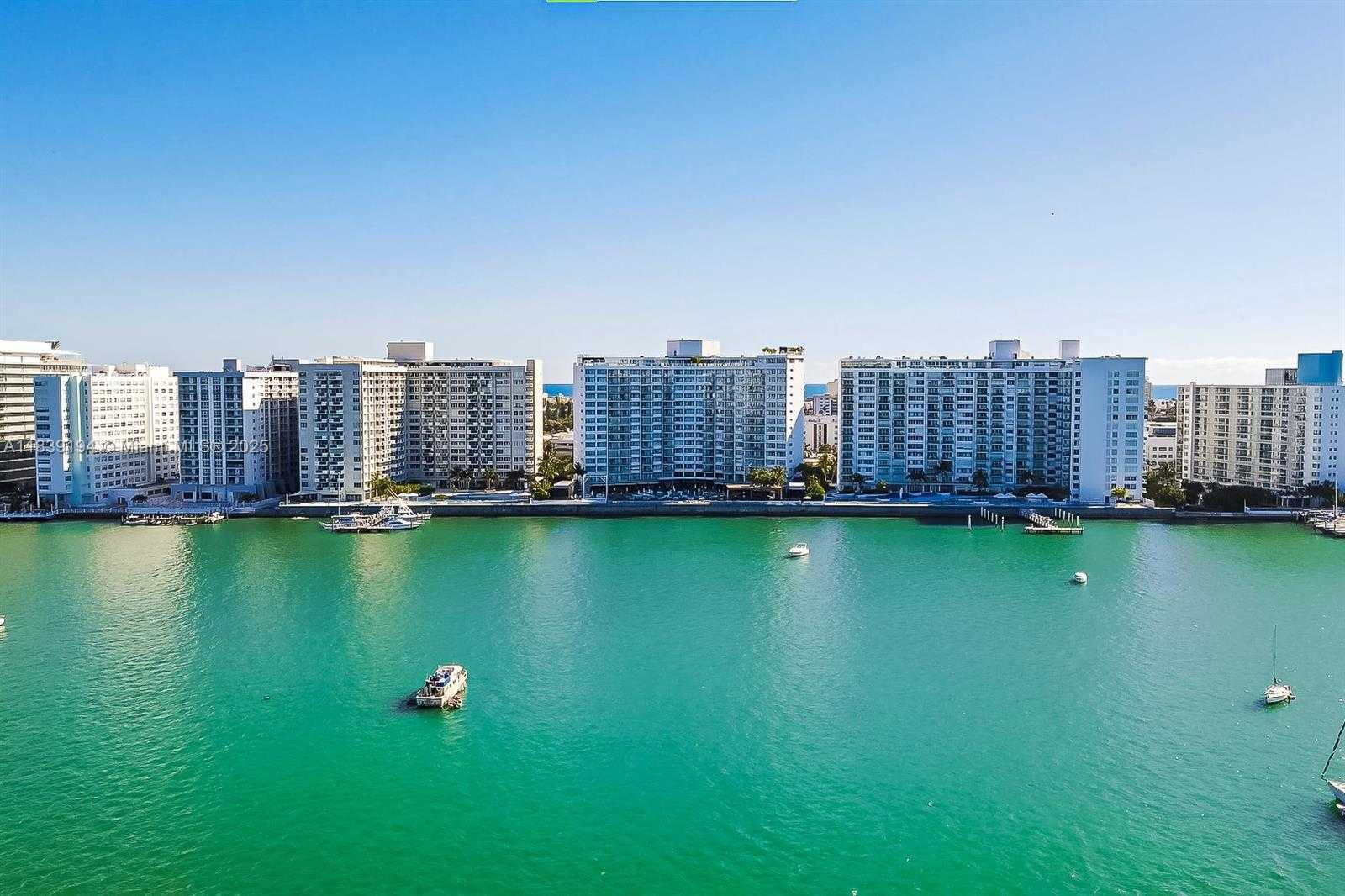 Small Image of 1100 WEST AVE #616, Miami Beach Number 31