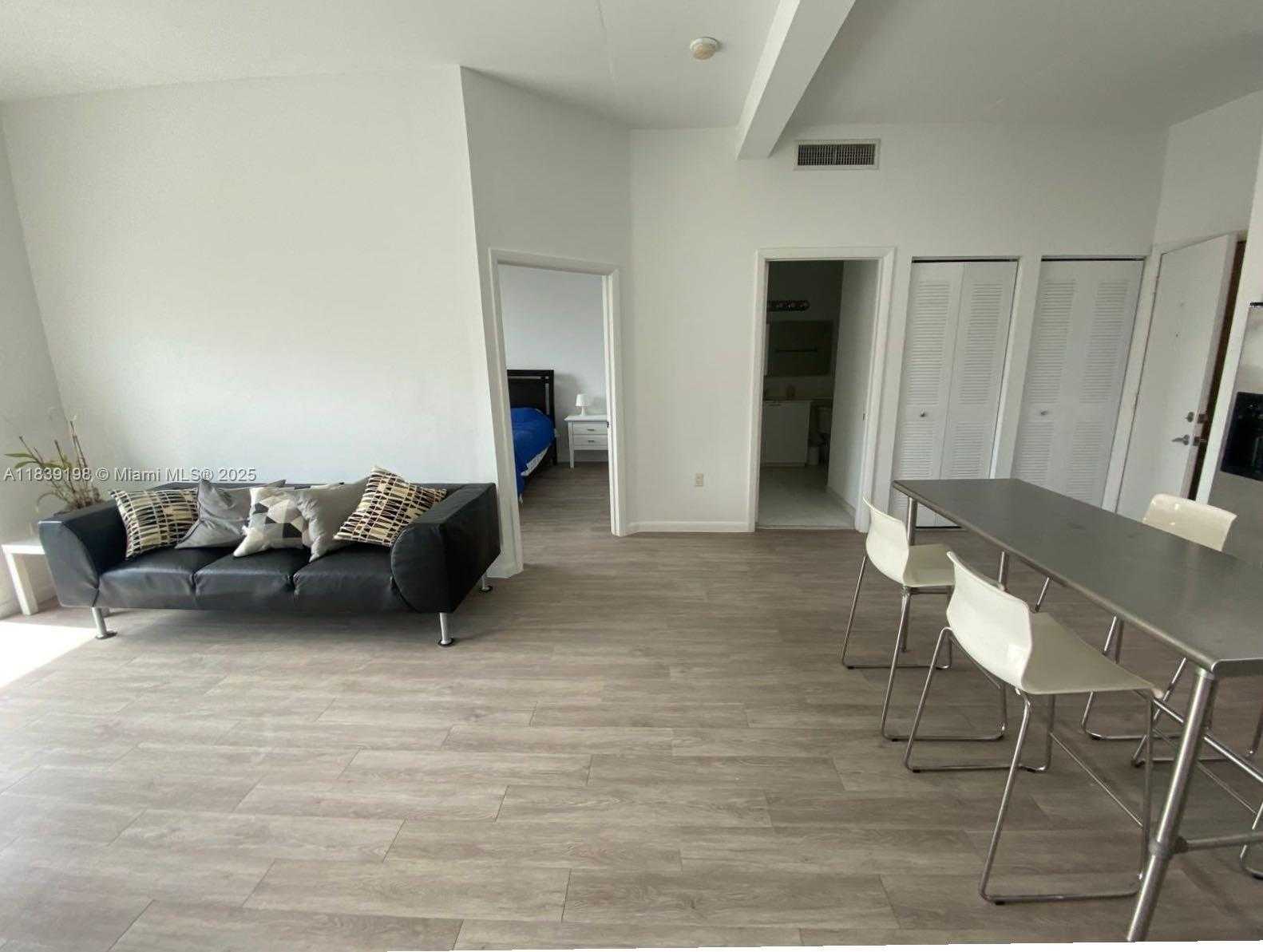 Small Image of 234 NORTH EAST 3RD ST #905, Miami Number 41