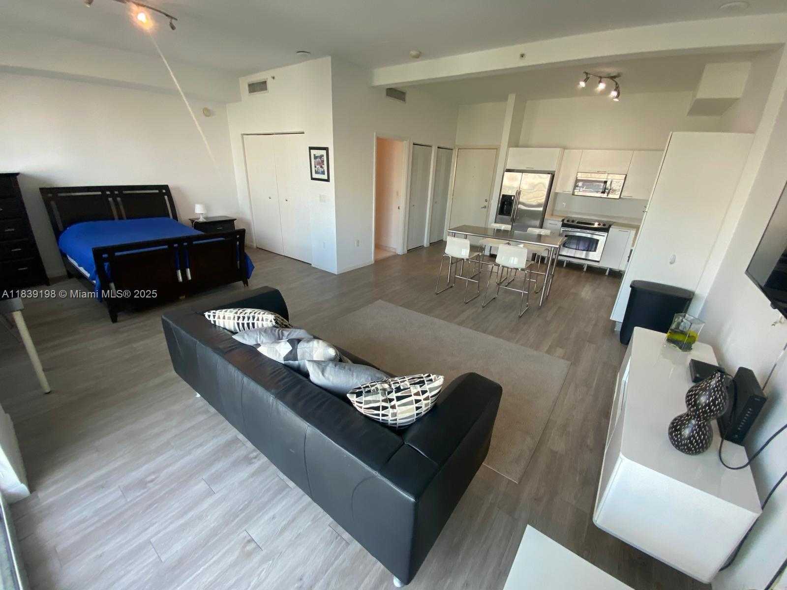 Small Image of 234 NORTH EAST 3RD ST #905, Miami Number 9