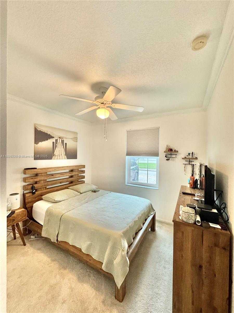 Small Image of 2817 SOUTH WEST 187TH AVE, Miramar Number 12