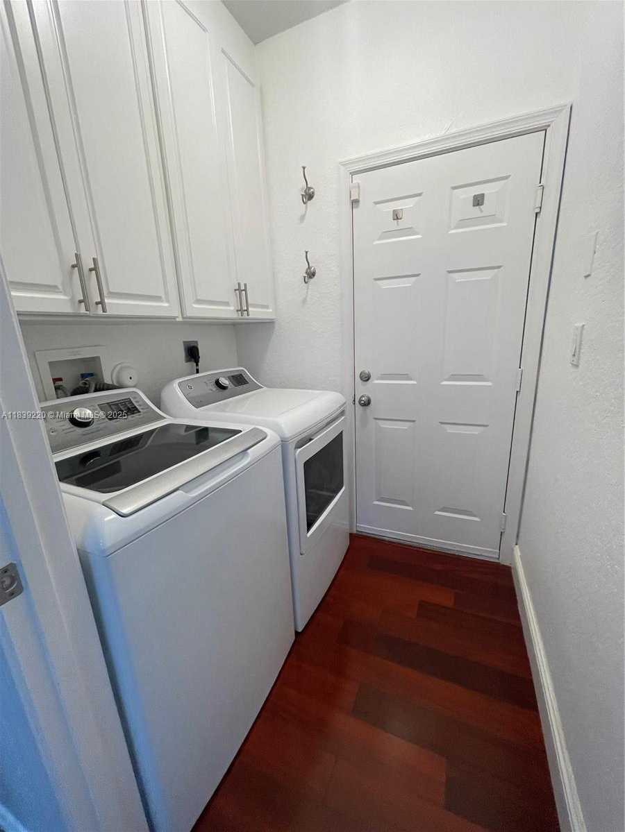 Small Image of 2817 SOUTH WEST 187TH AVE, Miramar Number 14