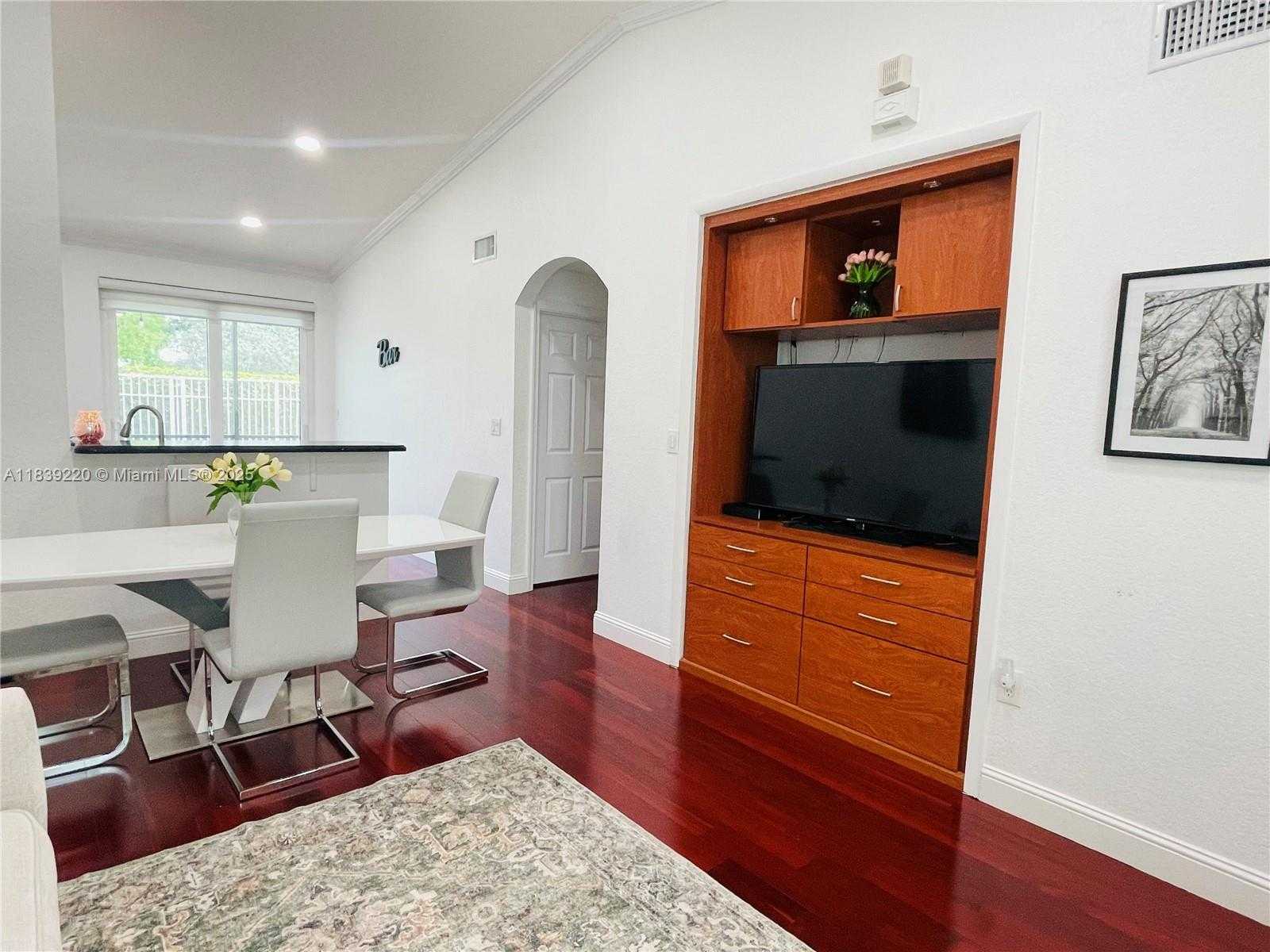 Small Image of 2817 SOUTH WEST 187TH AVE, Miramar Number 6