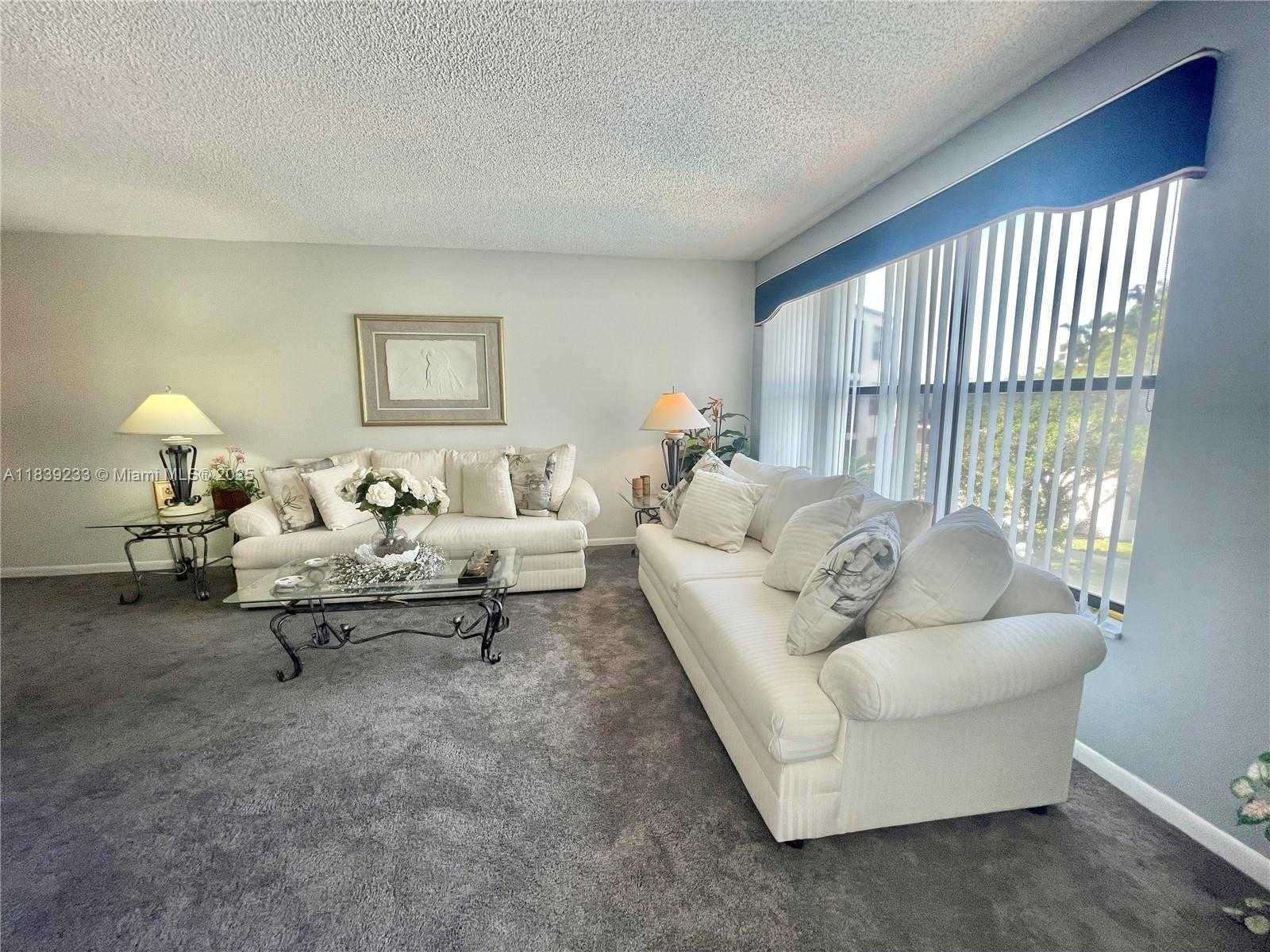 Small Image of 2309 SOUTH CYPRESS BEND DR #311D, Pompano Beach Number 10