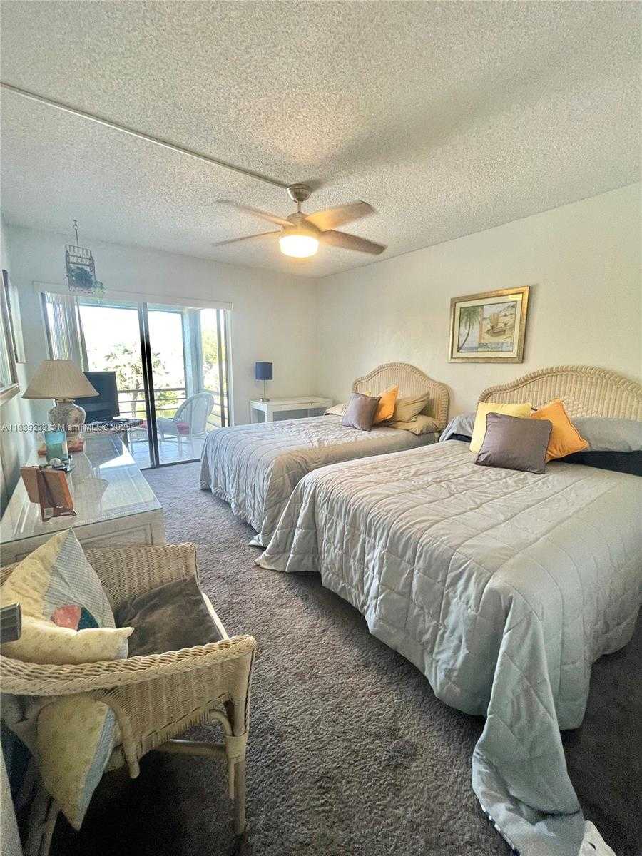 Small Image of 2309 SOUTH CYPRESS BEND DR #311D, Pompano Beach Number 21