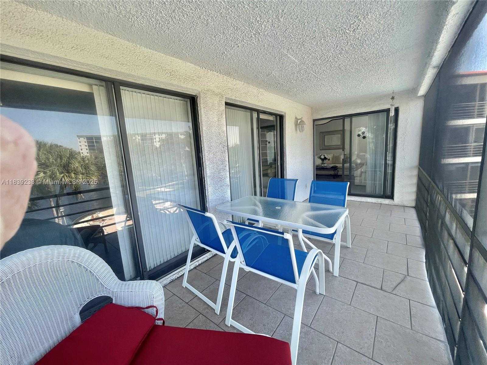 Small Image of 2309 SOUTH CYPRESS BEND DR #311D, Pompano Beach Number 23