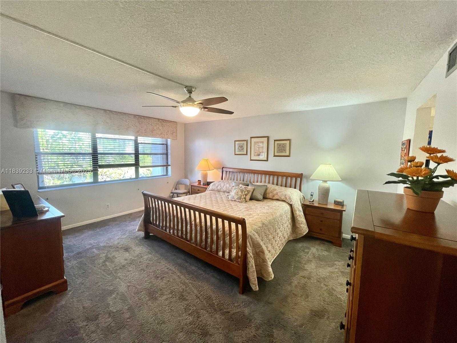 Small Image of 2309 SOUTH CYPRESS BEND DR #311D, Pompano Beach Number 24