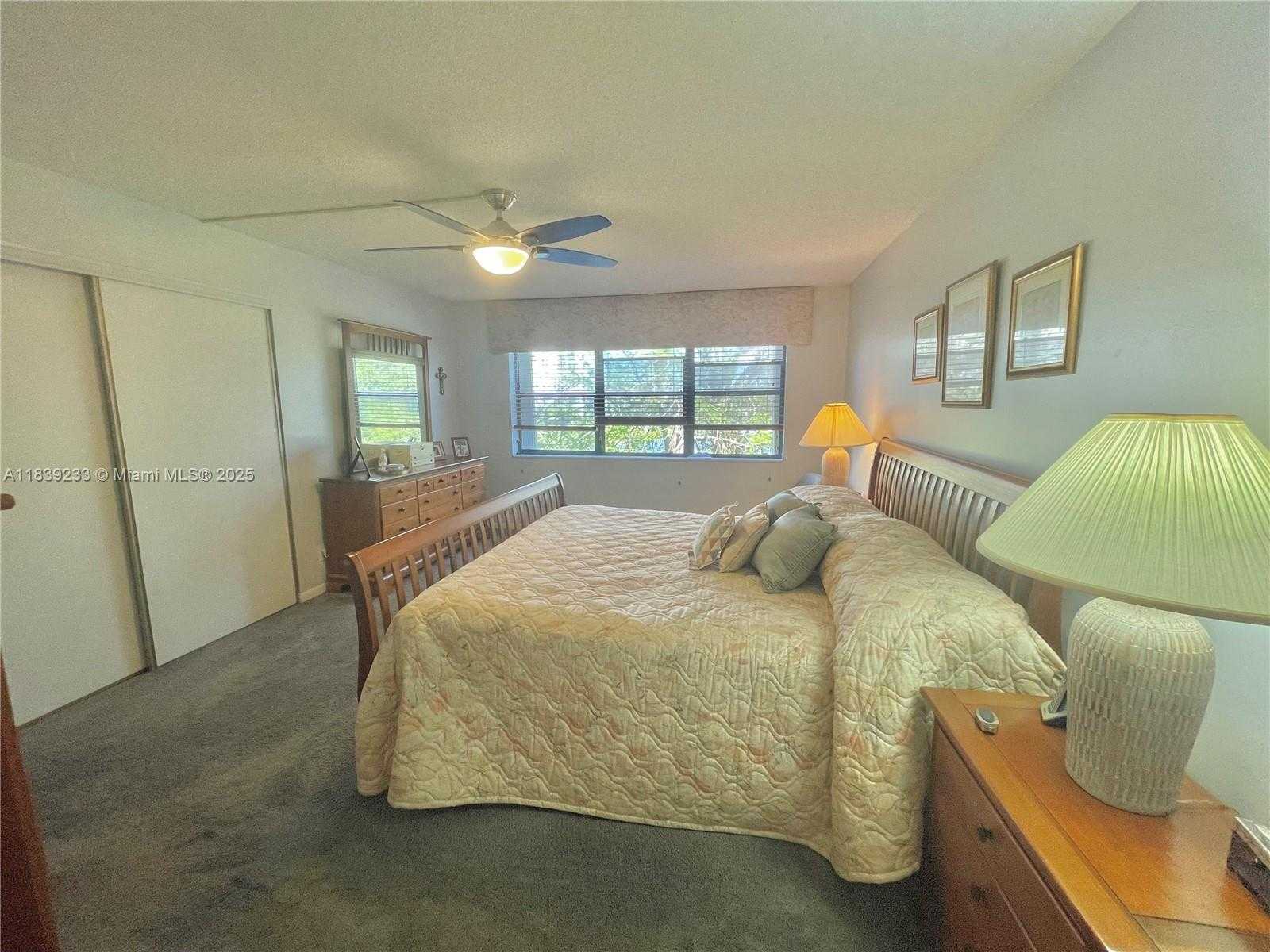Small Image of 2309 SOUTH CYPRESS BEND DR #311D, Pompano Beach Number 25