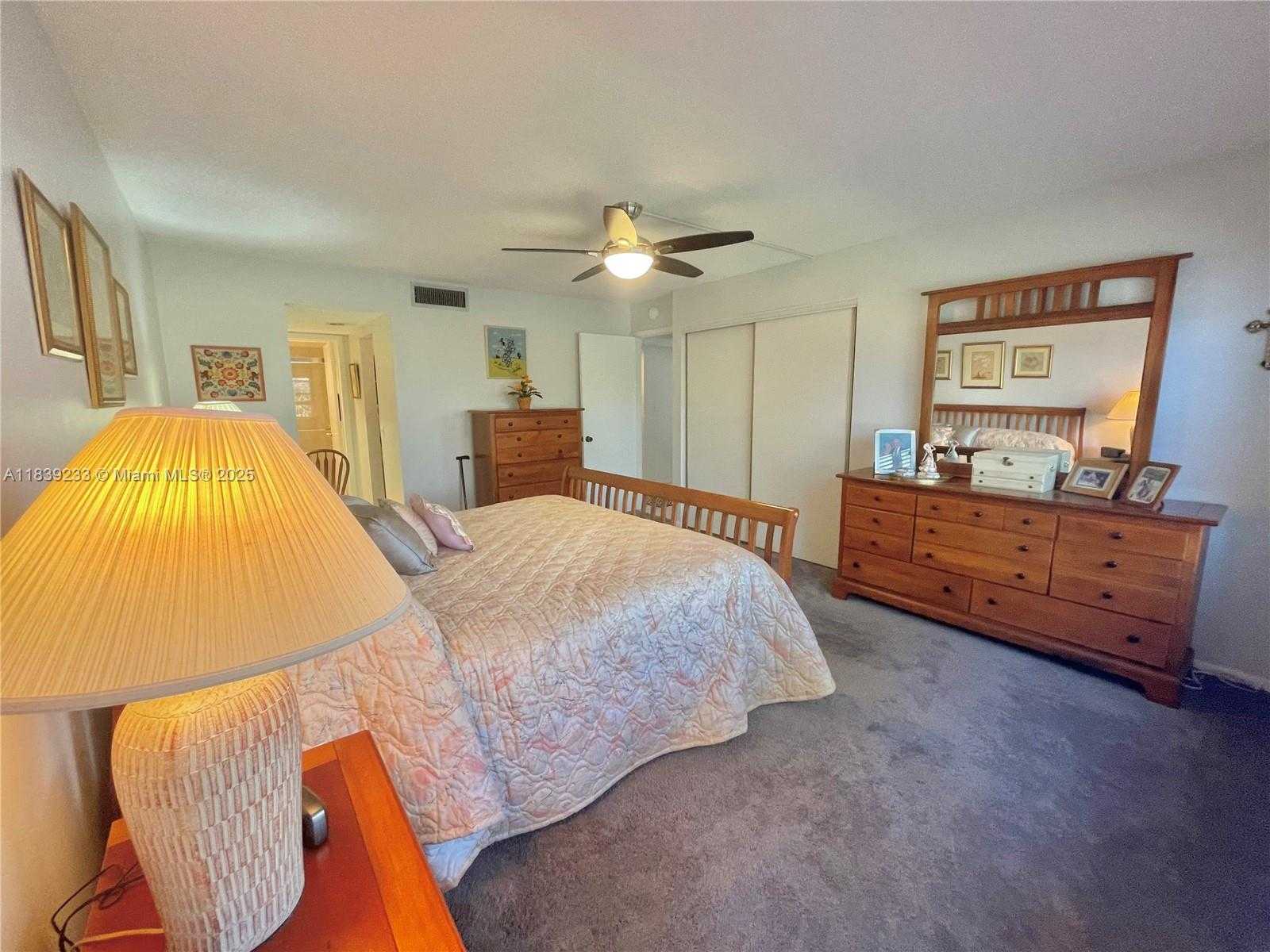 Small Image of 2309 SOUTH CYPRESS BEND DR #311D, Pompano Beach Number 28