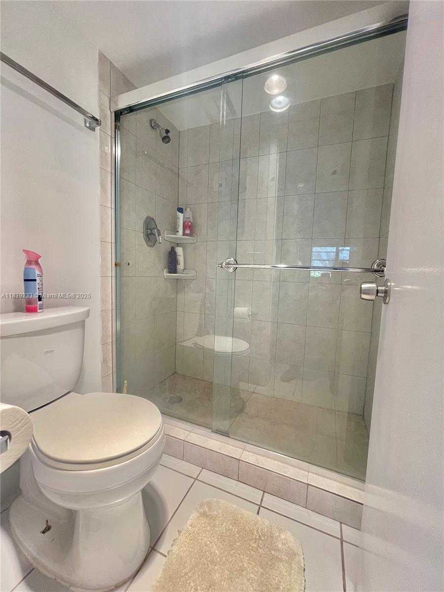 Small Image of 2309 SOUTH CYPRESS BEND DR #311D, Pompano Beach Number 31