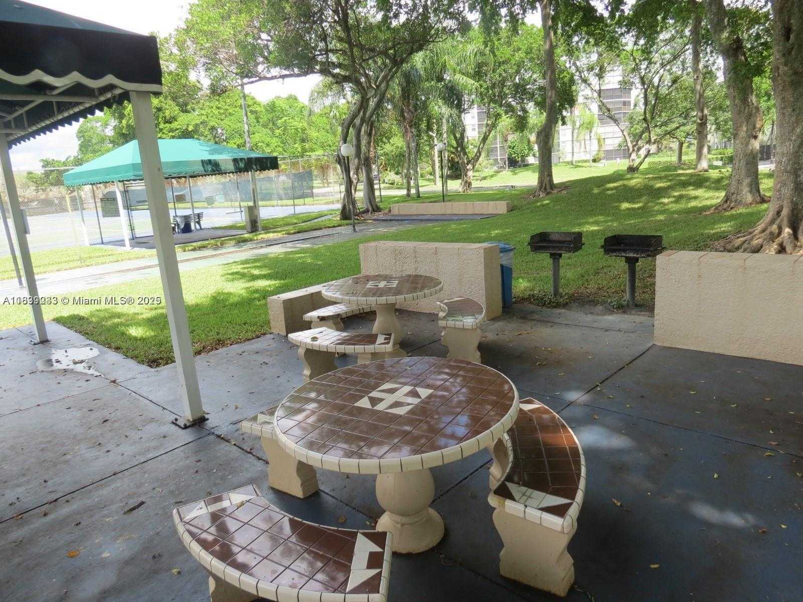 Small Image of 2309 SOUTH CYPRESS BEND DR #311D, Pompano Beach Number 35