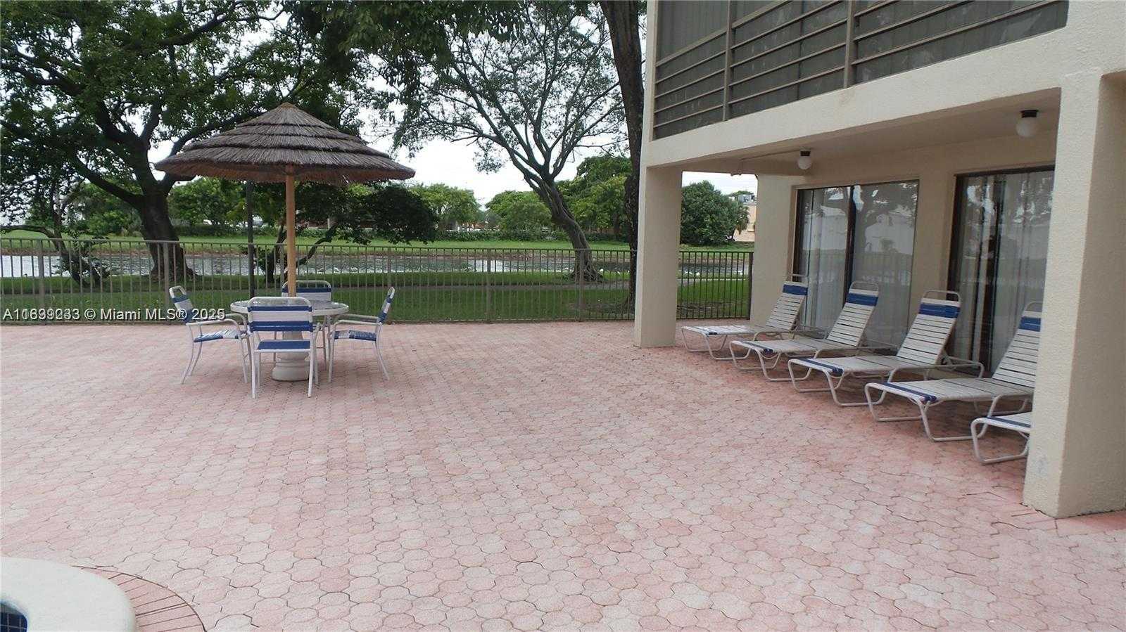 Small Image of 2309 SOUTH CYPRESS BEND DR #311D, Pompano Beach Number 39