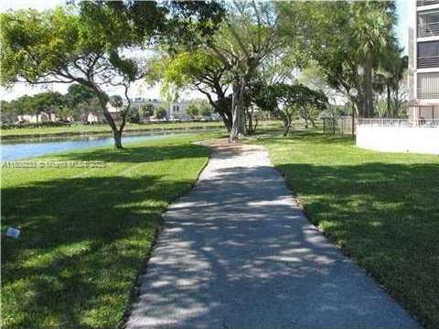 Small Image of 2309 SOUTH CYPRESS BEND DR #311D, Pompano Beach Number 44
