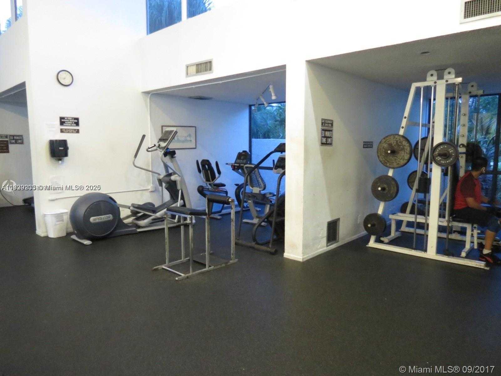 Small Image of 2309 SOUTH CYPRESS BEND DR #311D, Pompano Beach Number 45