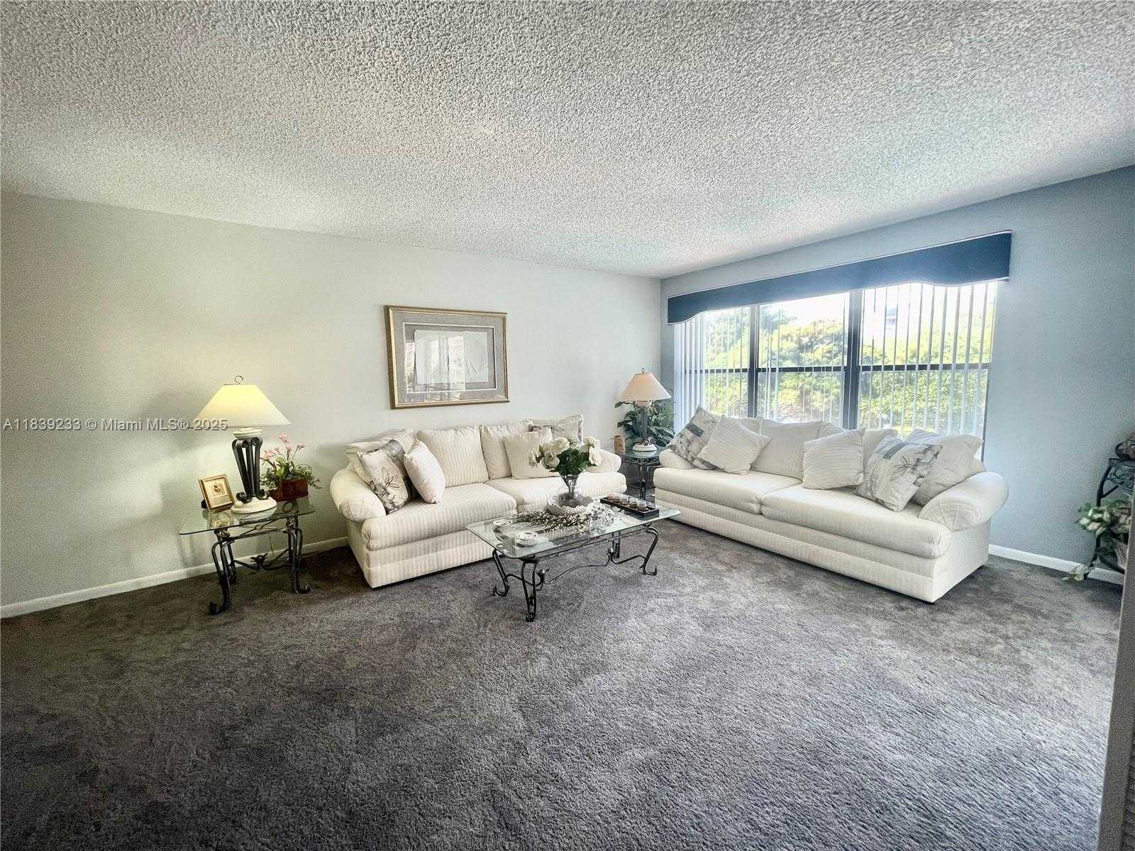 Small Image of 2309 SOUTH CYPRESS BEND DR #311D, Pompano Beach Number 9