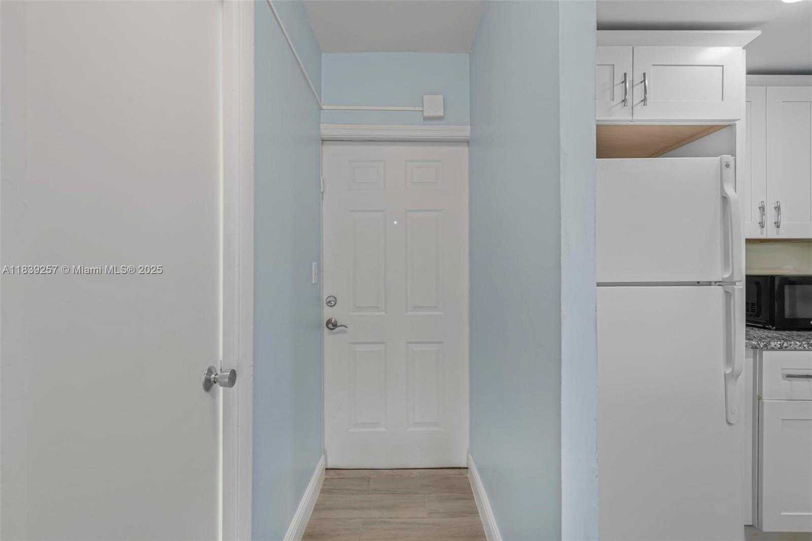 Small Image of 6709 NORTH KENDALL DR #229, Pinecrest Number 6