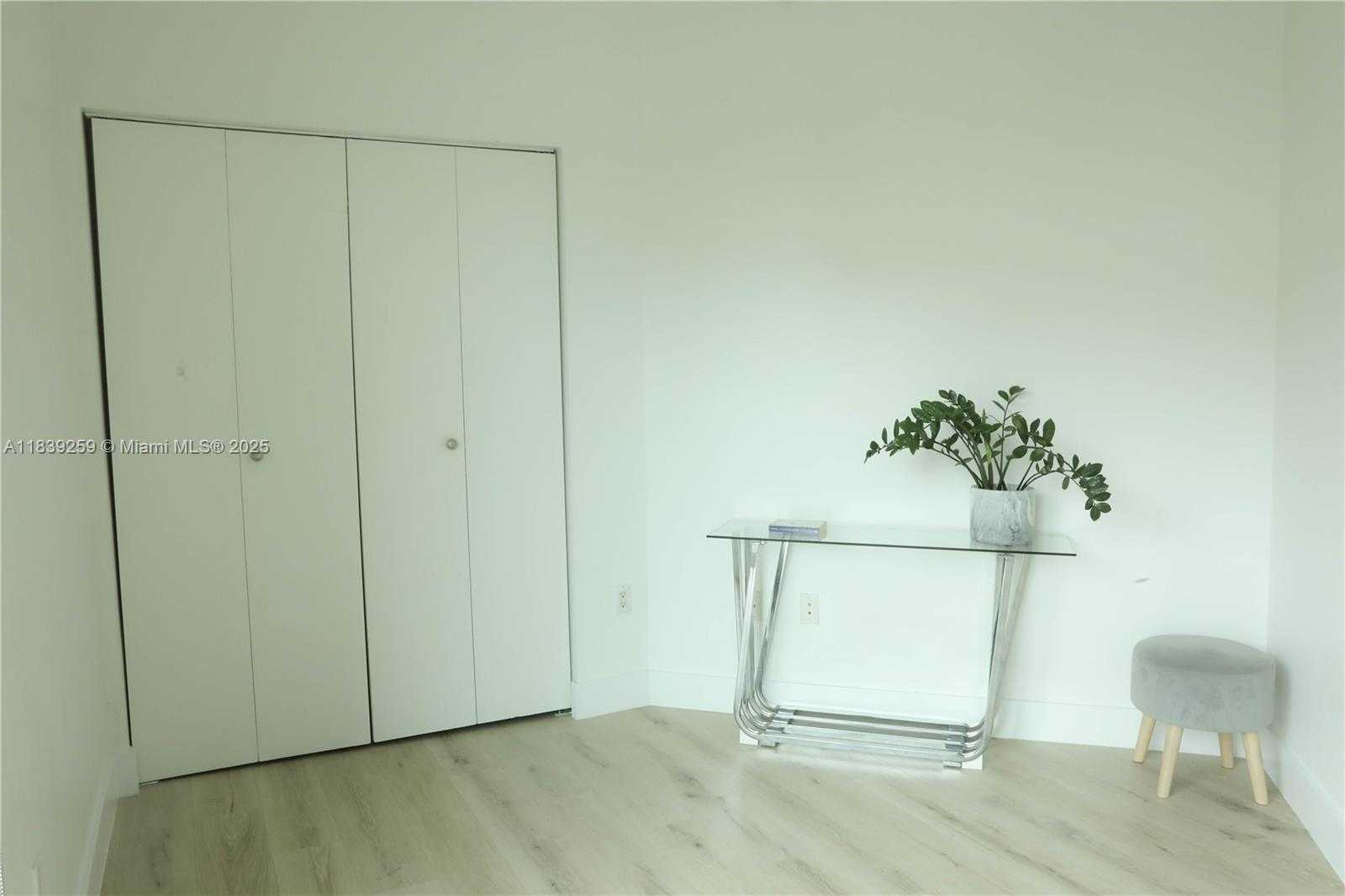 Small Image of 350 NE 24TH ST #406, Miami Number 13