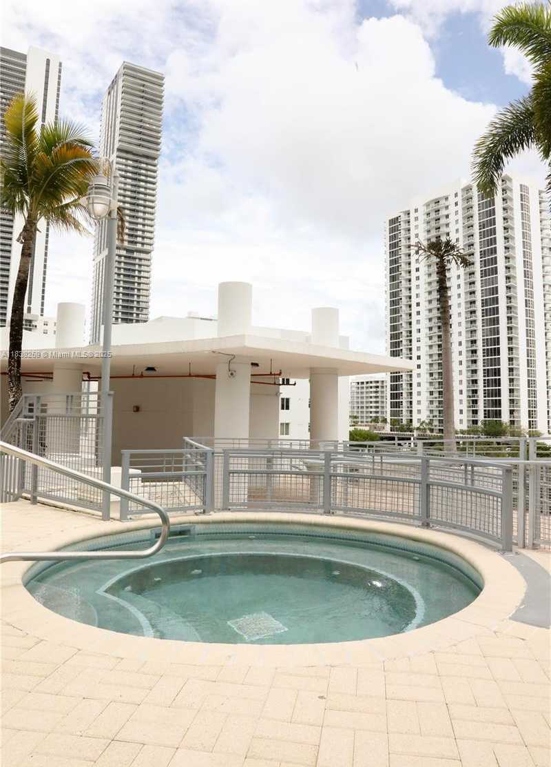 Small Image of 350 NE 24TH ST #406, Miami Number 17