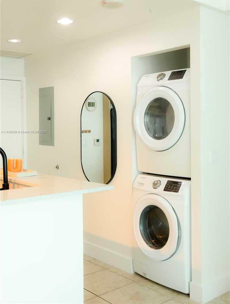 Small Image of 350 NE 24TH ST #406, Miami Number 2