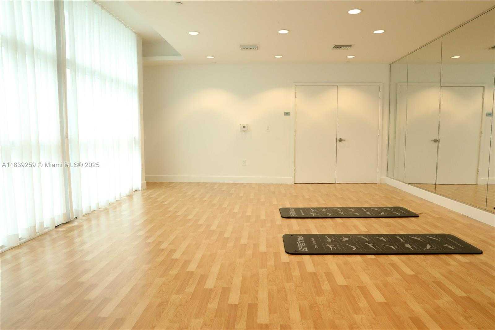 Small Image of 350 NE 24TH ST #406, Miami Number 24