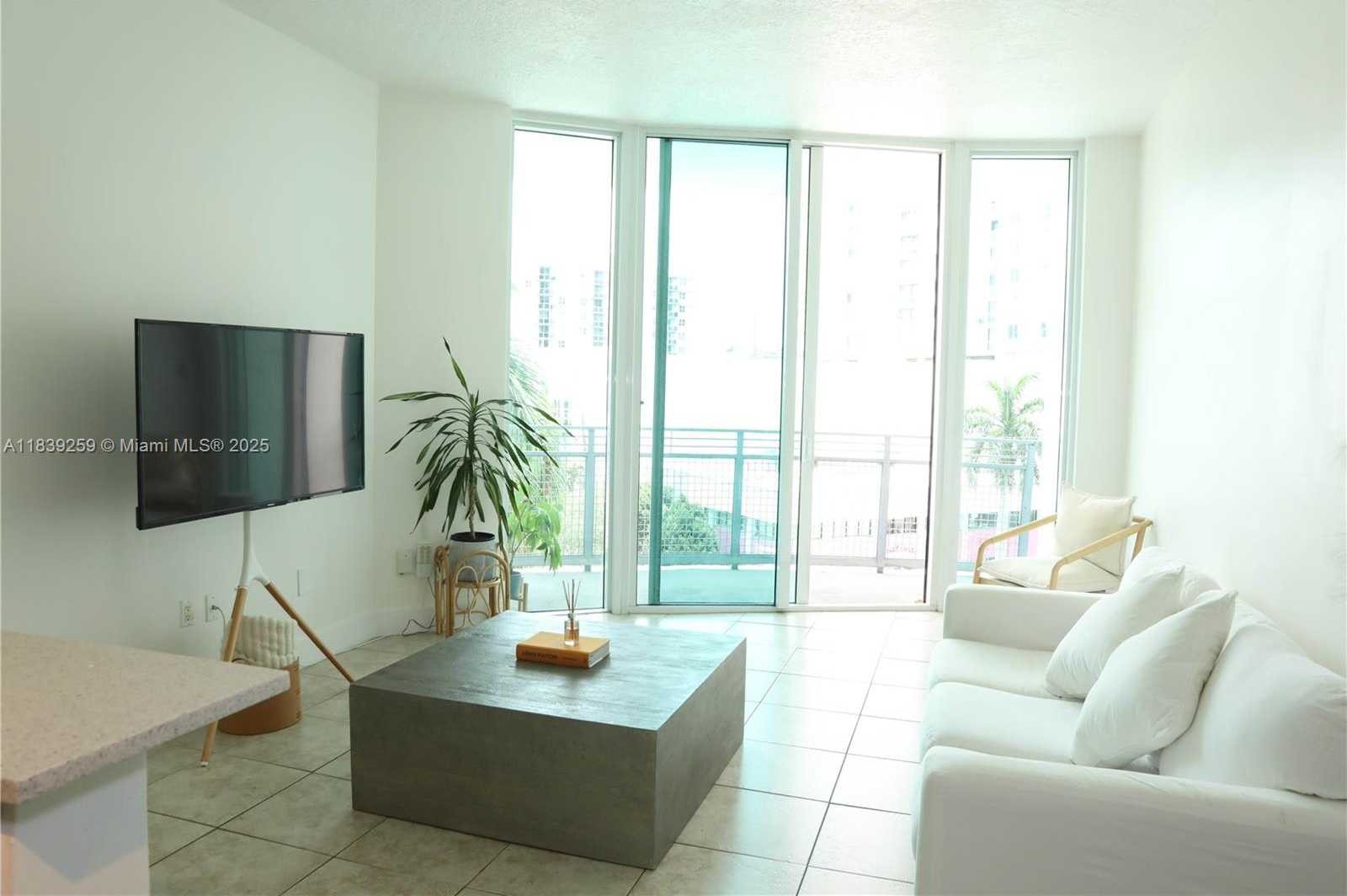 Small Image of 350 NE 24TH ST #406, Miami Number 3