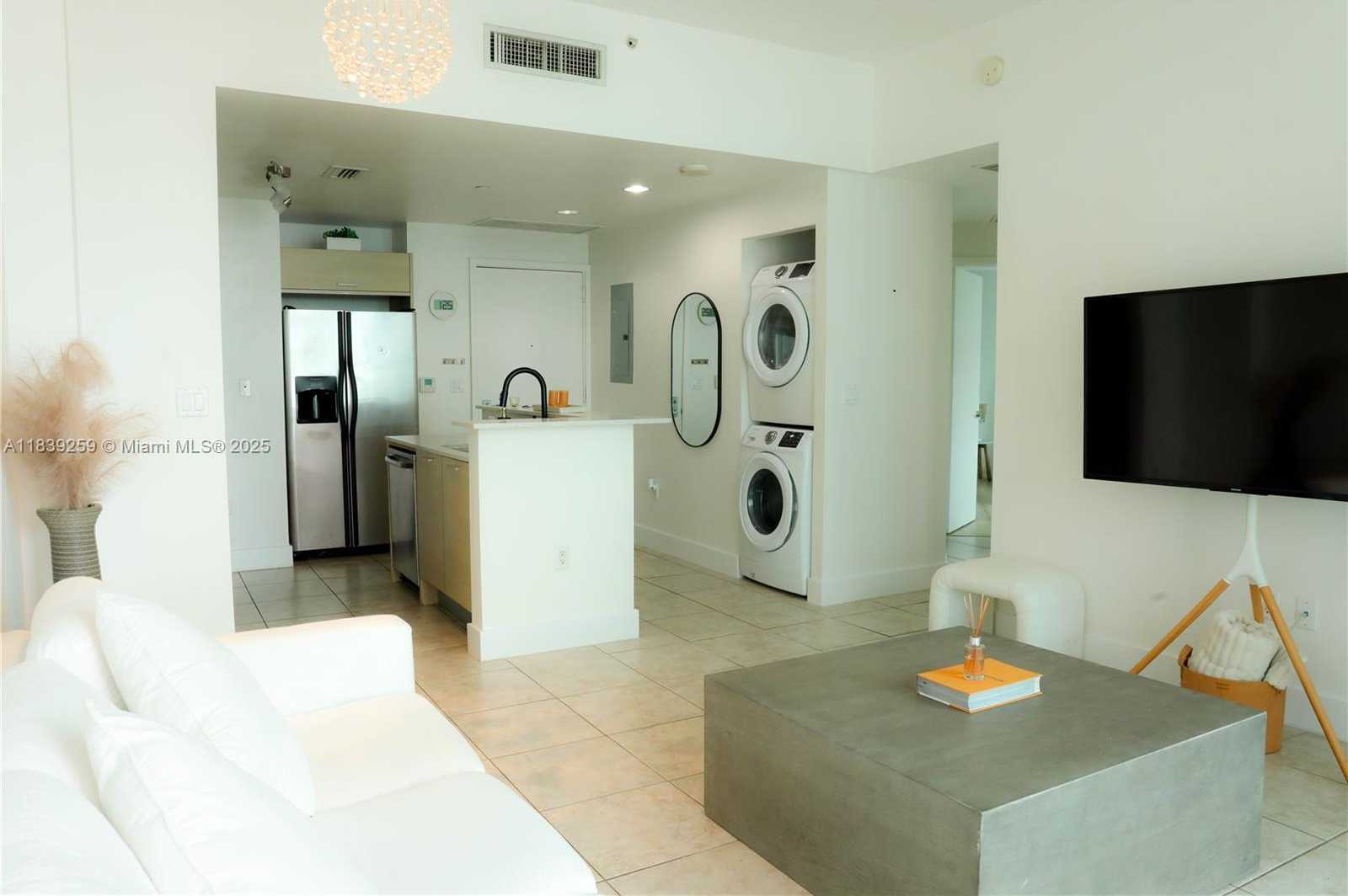Small Image of 350 NE 24TH ST #406, Miami Number 4