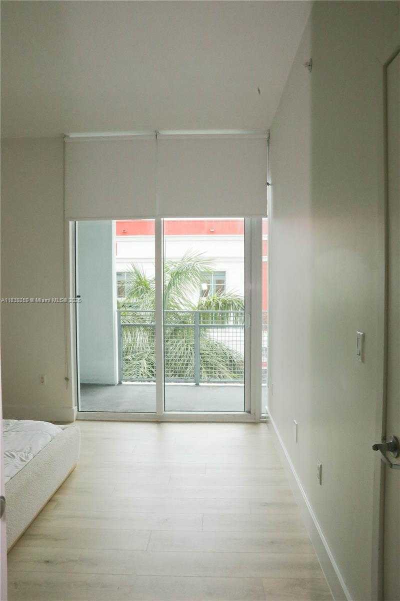 Small Image of 350 NE 24TH ST #406, Miami Number 9