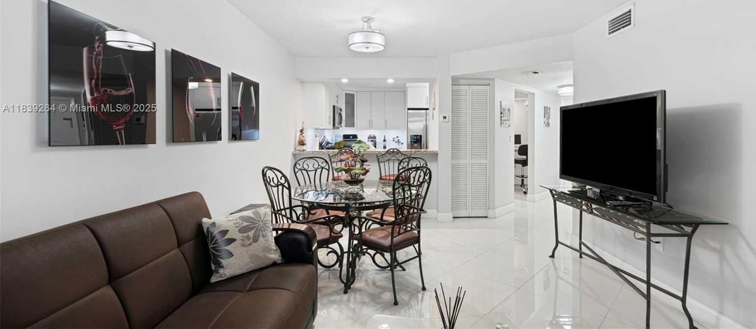 Small Image of 15405 NORTH MIAMI LAKEWAY N #203-1, Miami Lakes Number 13