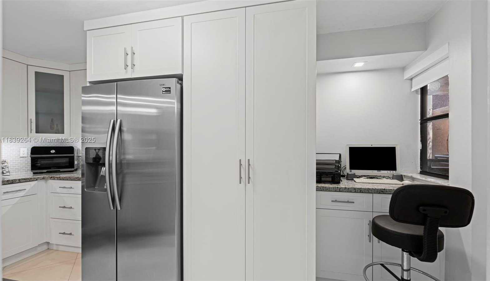 Small Image of 15405 NORTH MIAMI LAKEWAY N #203-1, Miami Lakes Number 20