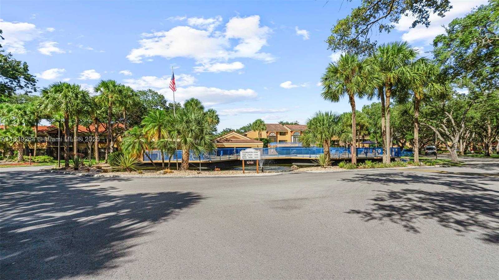 Small Image of 15405 NORTH MIAMI LAKEWAY N #203-1, Miami Lakes Number 44