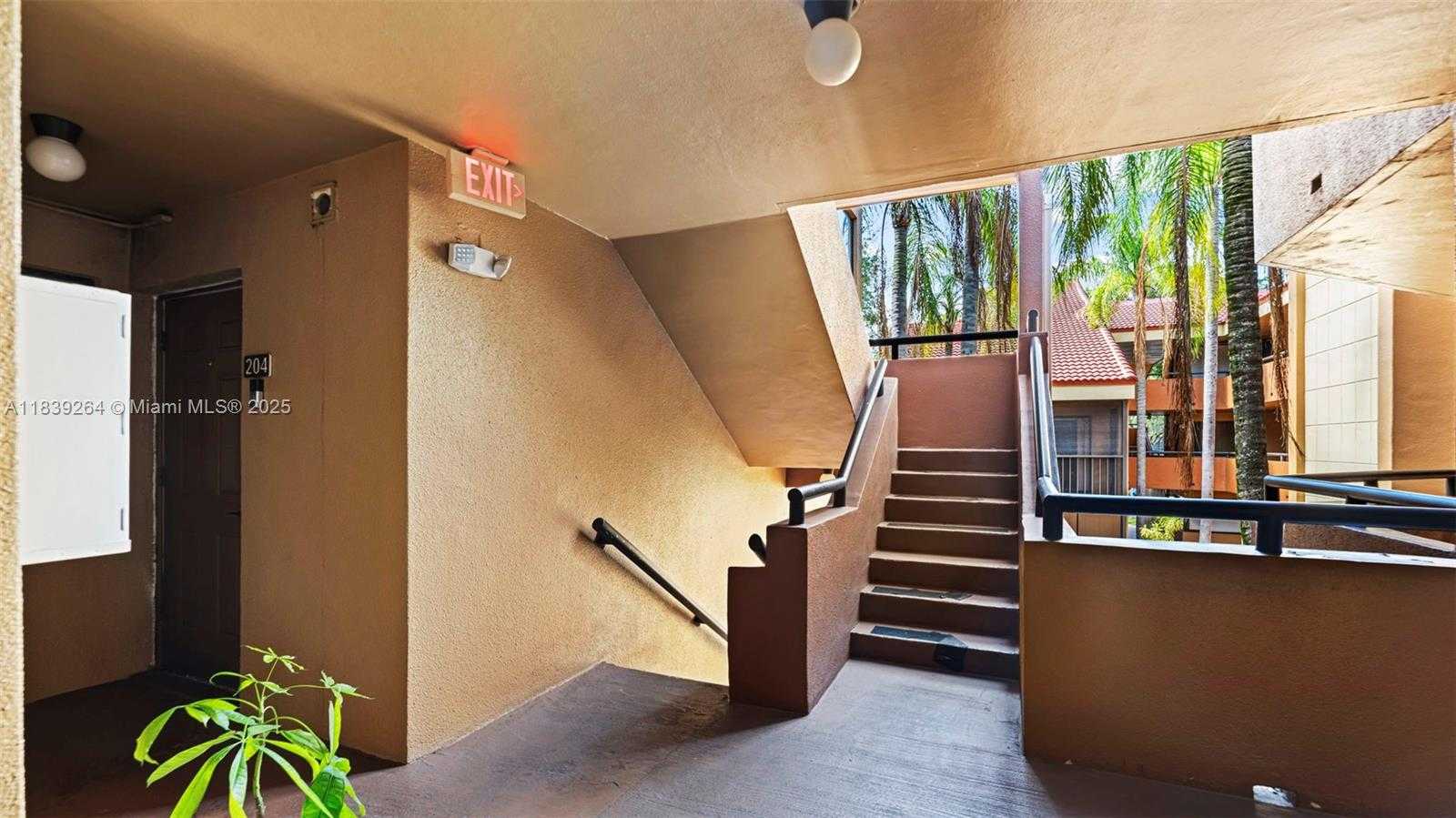 Small Image of 15405 NORTH MIAMI LAKEWAY N #203-1, Miami Lakes Number 6