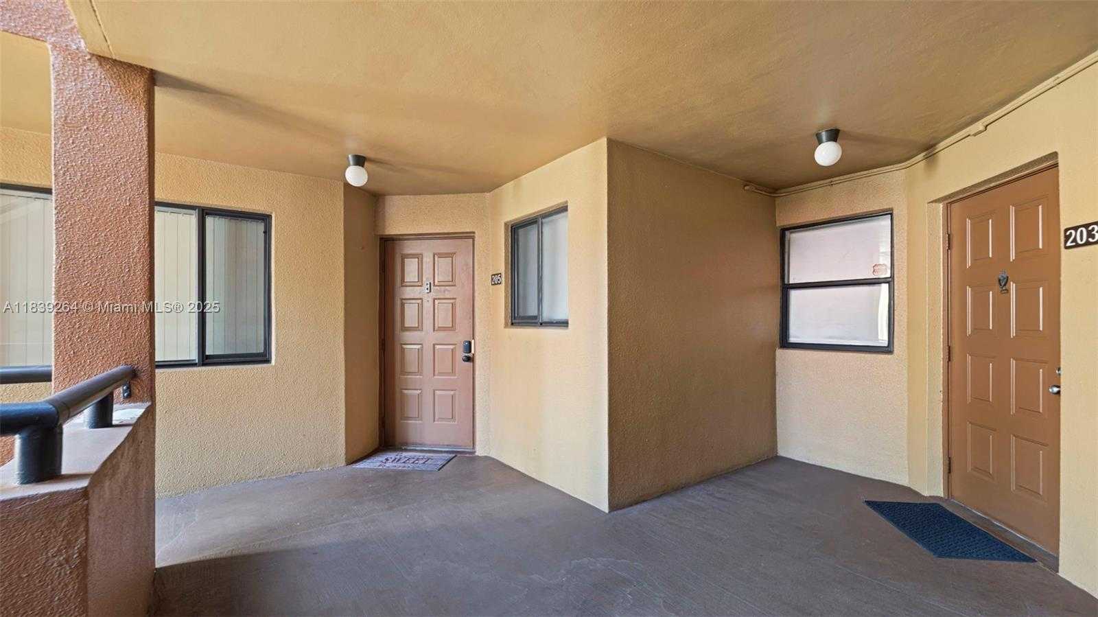 Small Image of 15405 NORTH MIAMI LAKEWAY N #203-1, Miami Lakes Number 7