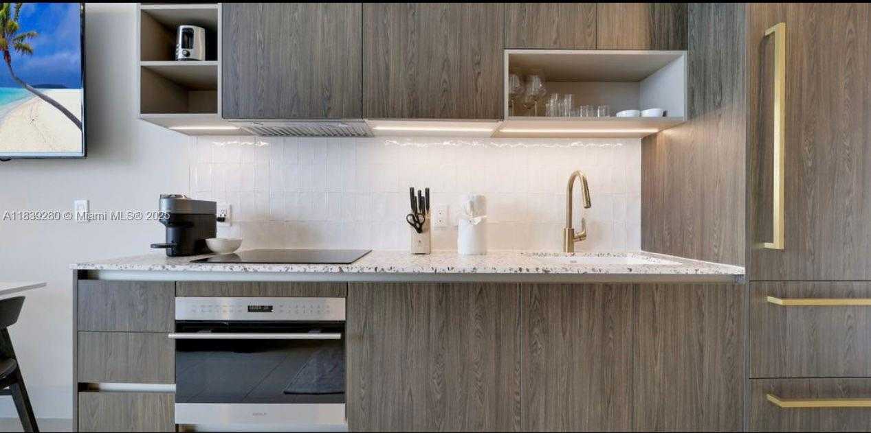 Small Image of 159 NORTH EAST 6TH ST #4910, Miami Number 10